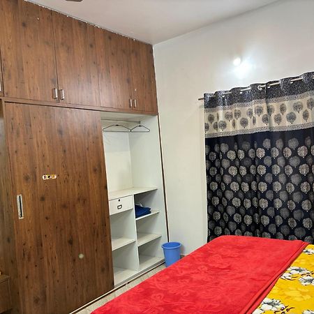 King Sized Bedroom & Kitchen for Decent Couples & Families Mysore Exterior photo