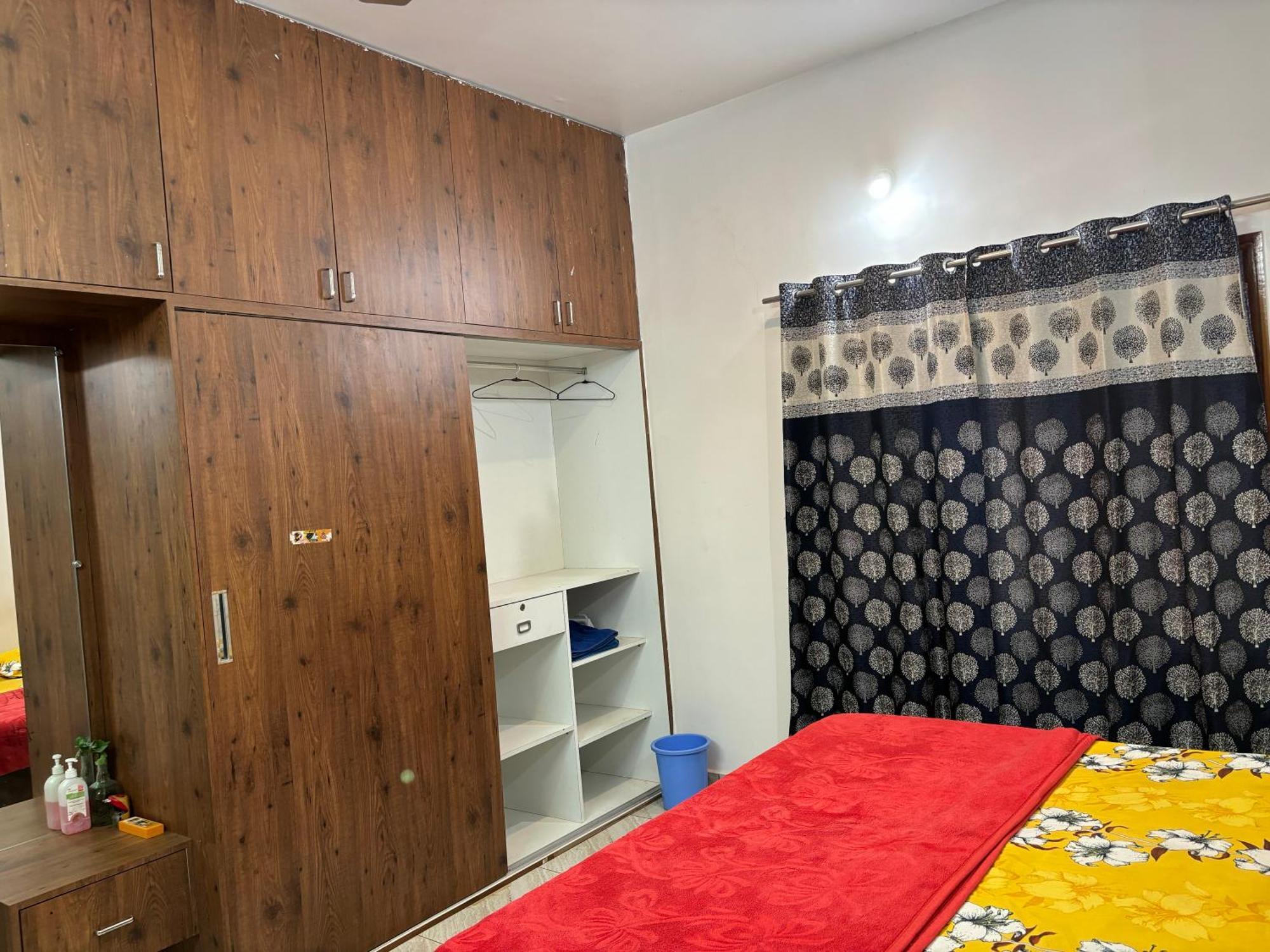 King Sized Bedroom & Kitchen for Decent Couples & Families Mysore Exterior photo